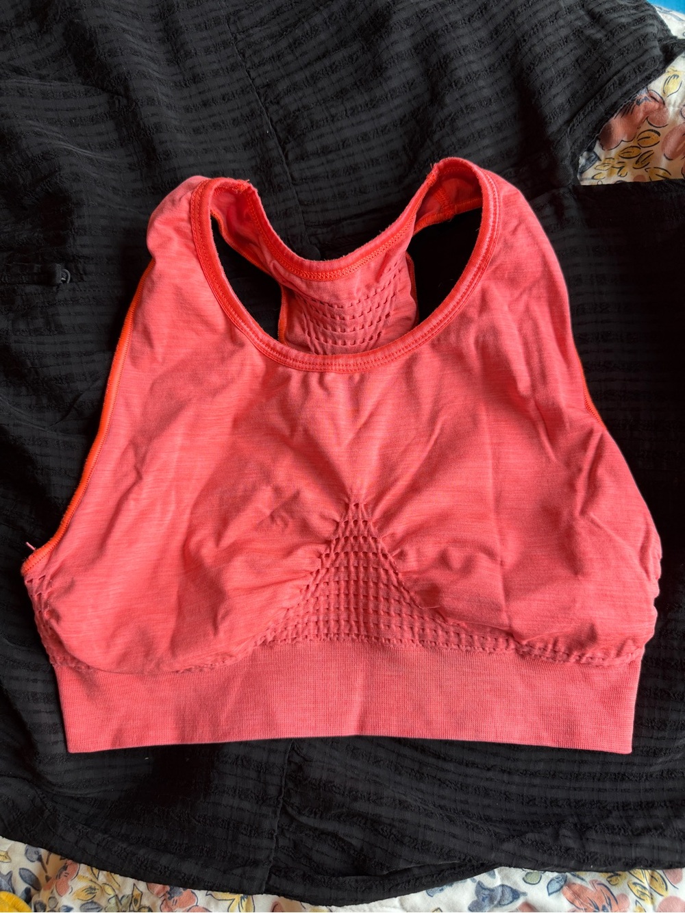 Sweaty Betty Coral Racerback Seamless Sports Bra